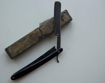 Le Grelot P. Hospital Thiers France Straight Razor Antique