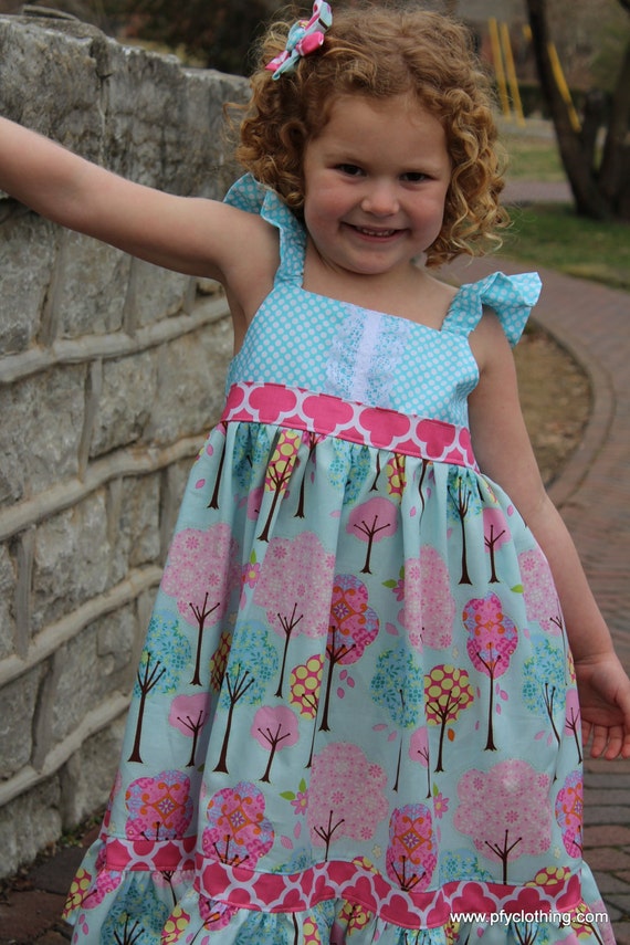 Boutique Girls flutter dress sizes 6mos-8 toddler and infant