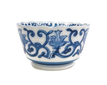 Vintage Antiques Art Glass Tea Cups Porcelain by LeVintageGalleria
