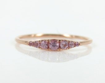 Seven-Stone Graduated Light Pink Sapphire Ring in 18K Rose Gold