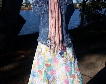 Vintage Floral Linen Skirt, Ladies Floral Skirt, Small Skirt, Floral Print, Pastel Floral Print