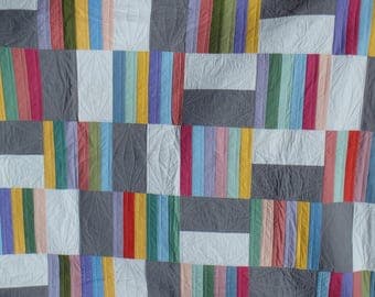 modern quilt, queen size quilt, double bed quilt, gray quilt, gray and white quilt
