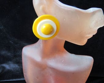 Ftovosyo Invisible Plastic Earring Posts Clear Ear Hole Retainer Hoop Earring Studs Clear Ear Spacers Piercing Jewelry For Men Women Sports Work, Silicone Rubber Backs Earnuts