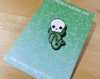 Super Cute Dark Mark Enamel Pin - Hard Enamel Pin - Harry Potter Pin - Slytherin - Lapel Pin - Pins - Pin Badge - Glitter Pin