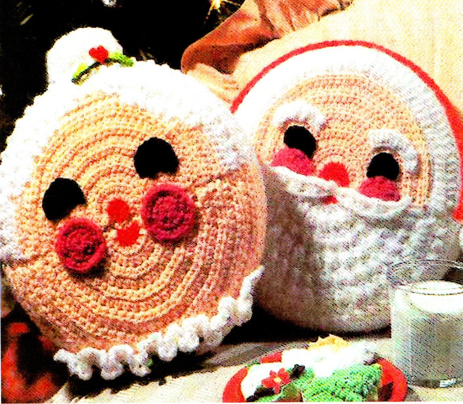 Pot Holders Crochet Pattern CHRISTMAS Retro Mr & Mrs Santa