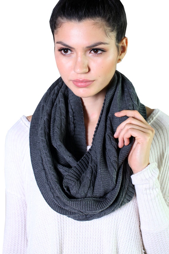 Women's Organic Cotton Cable Knit Infinity Scarf 4