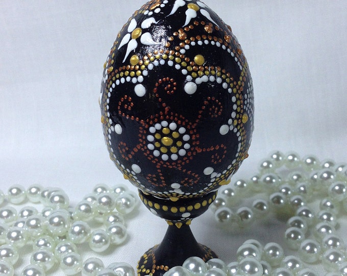 Easter decorations, easter eggs, egg decorating, easter decoration, coloring easter eggs, decorated easter eggs, easter egg designs,