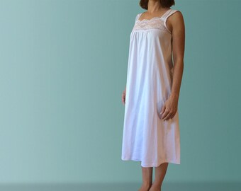 Daydream White Organic Cotton Nightgown with Lace Trim