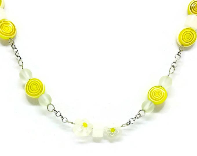 Spring Flowers Beaded Necklace, Yellow Glass Bead Necklace, Spring Necklace, Summer Jewelry, Unique Birthday Gift