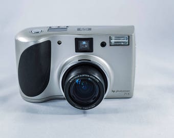HP Photosmart 715 3MP Digital Camera