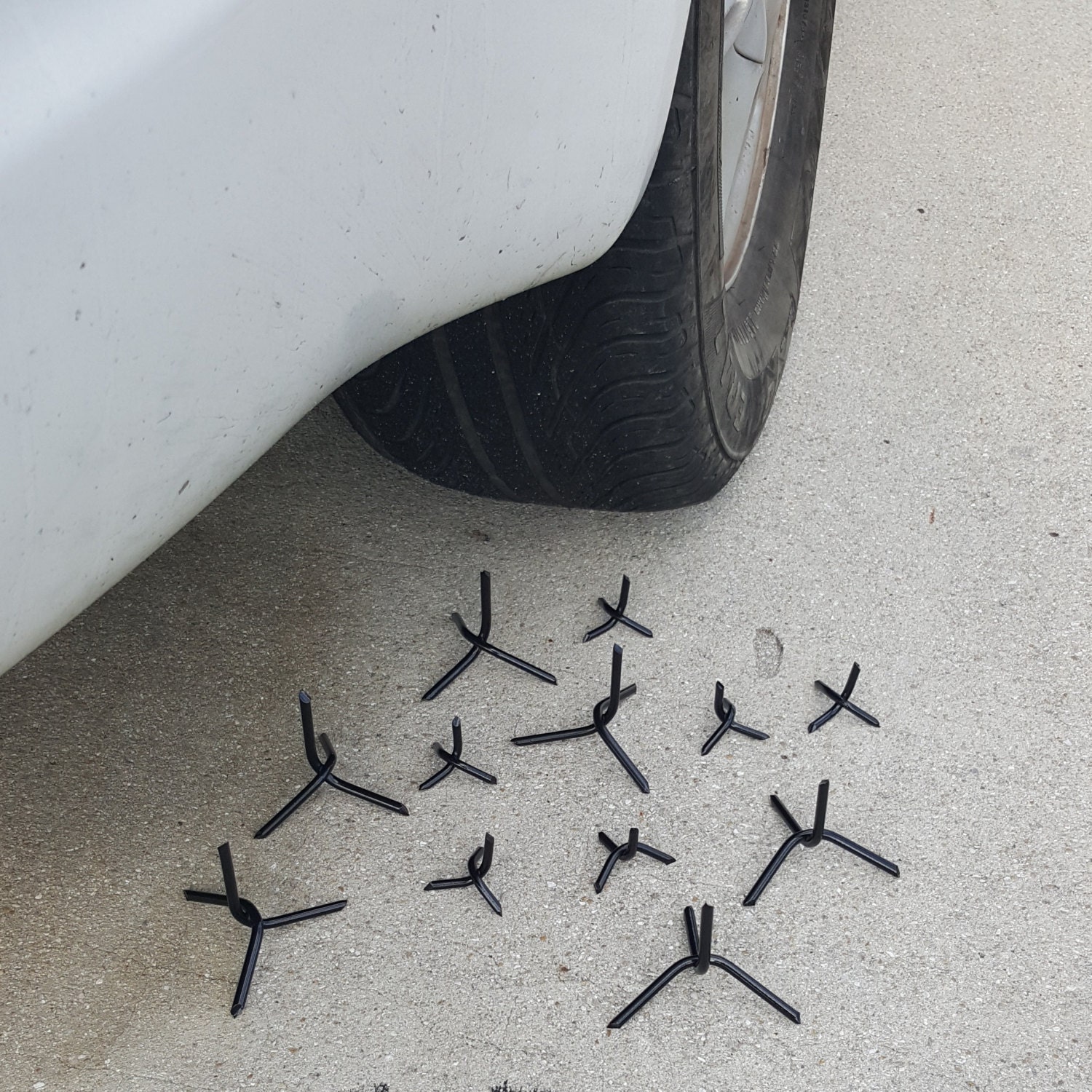 10 Large Caltrops Ninja Road Tire Spikes Stars Home