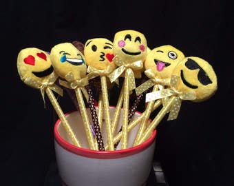 Emoji favor pen 12 pcs set- Emoji party- Emoji favor- Emoji Birthday party favors- plush emoji- emoji keepsake gifts- emotion favors