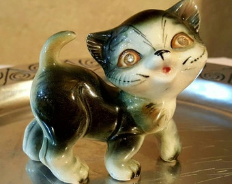 Vintage 1950's porcelain kitty figurine