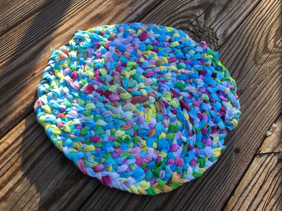 Oval trivet large trivet from upcycled tiedye by purplebasset Décor de Ovale table cuisine