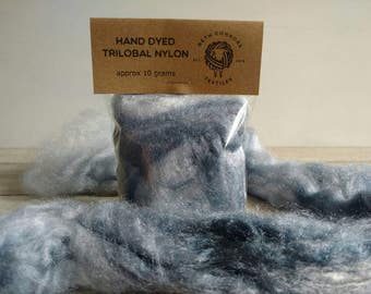 Hand Dyed Trilobal Nylon - Firestar - Grey - White - Fibres for Spinning - Fibres for Felting - Silver - Sparkle - Fibre Art - 10g