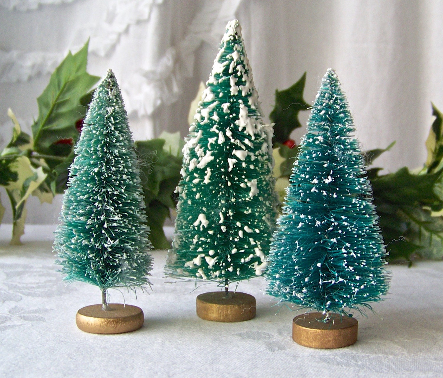 Make Your Own Vintage Bottle Brush Christmas Trees 