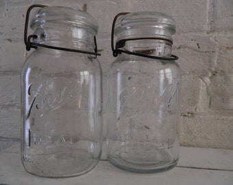 Vintage Ball Wire Bail Mason Jars - Quart - Pair