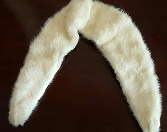 Vintage White Mink Fur Collar w/ Pins Detachable Clutch Back