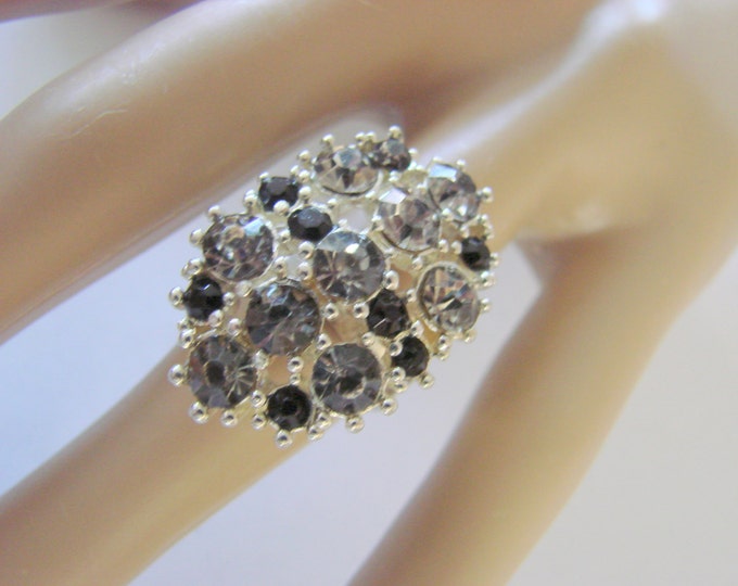 Vintage Costume Cocktail Rhinestone Black Glass Cluster Ring Adjustable Jewelry Jewellery