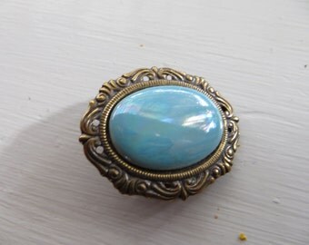 Beautiful Robin's Egg Blue Scarf Pin