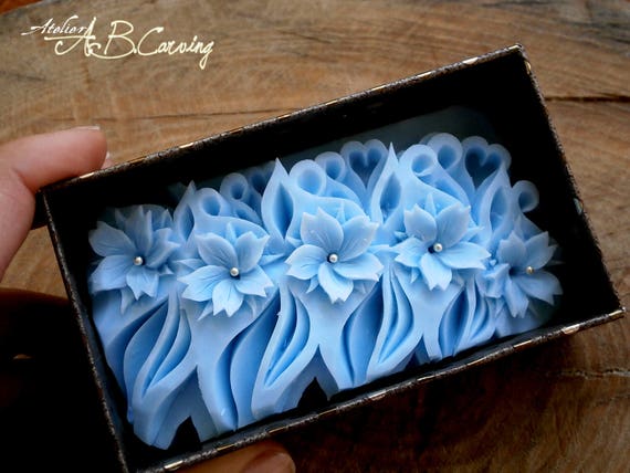 40%OFF Hand carved bar soap, small soap flowers, soap gift for her, hand carved soap flowers, Wedding gift flowers, soap for guests
