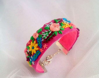 Floral jewelry gift|for|sister Summer wedding jewelry for bride bracelet Pink bracelet Embroidered jewelry Flower bracelet Botanical jewelry