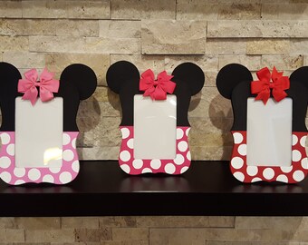 Minnie Mouse Photo Frame - 4x6 Minnie Mouse Picture Frame - Minnie Mouse Birthday Party - Minnie Mouse Photo Prop - Mickey Mouse - Scalloped