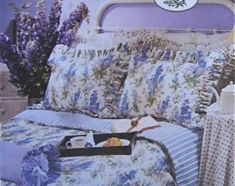 Laura Ashley BEDROOM Sewing Pattern - Shabby Chic Style Reversible Duvet Cover Pillow Shams Pillows