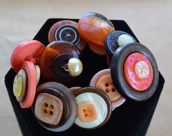 Button Bracelet, Coral, Orange, Brown, Beige, Elastic, Vintage (P6)