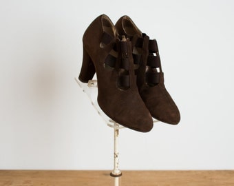 Vintage 1930s Shoes - 30s Suede Heels - The Clemence