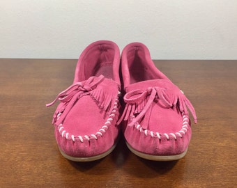 Minnetonka Pink Shoes, 10, Moccasin, Slip In