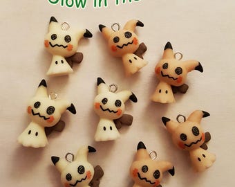 Glow-in-the-dark Mimikyu Charm