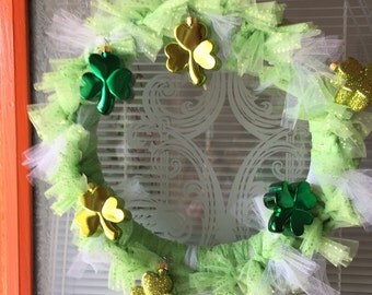 st patricks day clothespin wreath