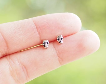 Tiny Skull Stud Post Earrings, 925 Sterling Silver, Skull Jewelry, cartilage earring, Gothic - SB118