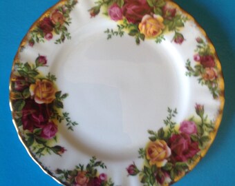 Royal Albert 'Old Country Rose' Side Plate/Bread and Butter Plate/Made in England/Bone China/Replacement China -1980's