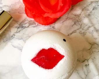FREE SHIPPING in USA// Marylin Bath BOMBshell/ Large