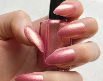 TheGoldenRose - Indie Nail Polish - 5-Free - Rose Gold - Handmade - Soft Pink Nail Polish with a Stunning Gold Shimmer - Great for gifts!