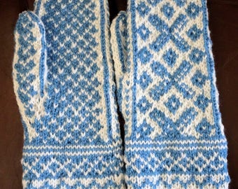 Patterned Adult Mittens
