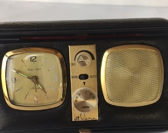di Lana Travel Clock Radio Alarm