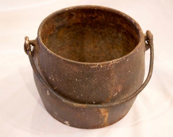 Vintage Old Cast Metal Pot - FREE SHIPPING!!