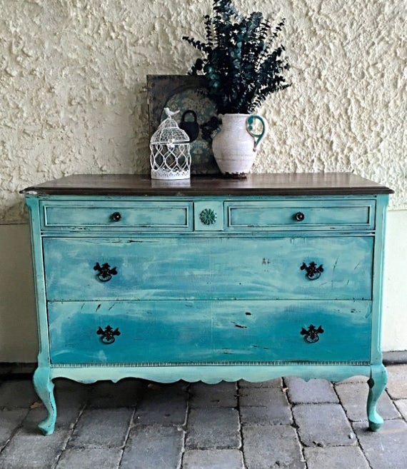 commode ancienne turquoise