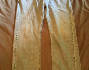 vintage light wash levis