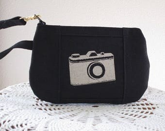 Wristlet Zipper Gadget Pouch Purse in Retro Camera