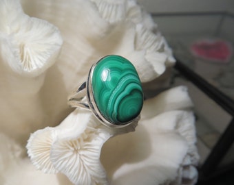 Beautiful Green Malachite Ring Size 10.5