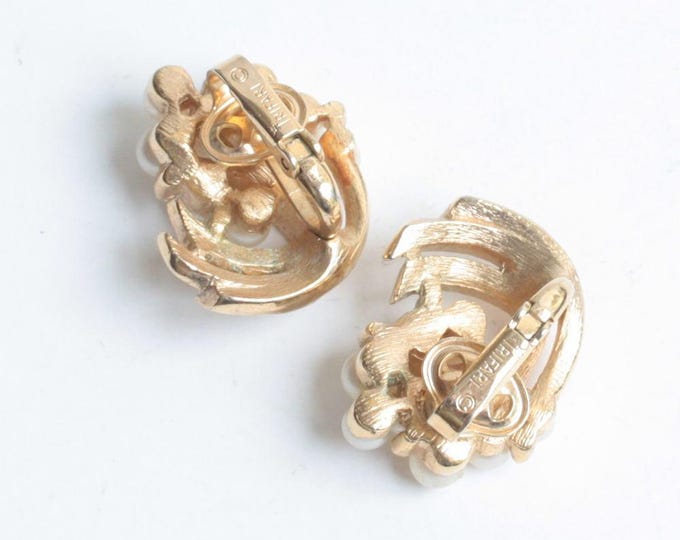 Crown Trifari Faux Pearl Rhinestone Earrings Brushed and Smooth Gold Tone Clip On Vintage