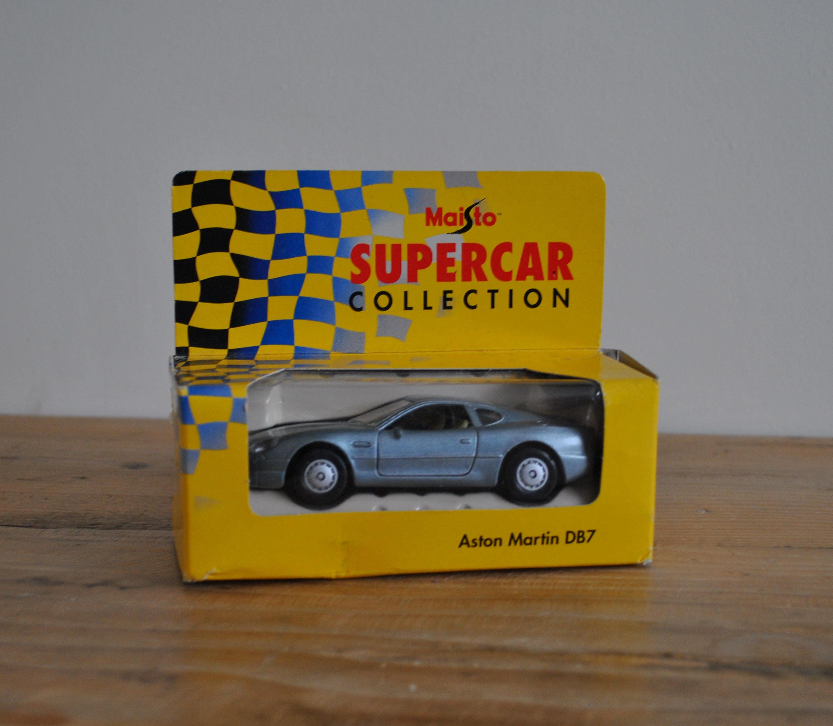 Vintage Maisto Aston Martin Db7 Supercar