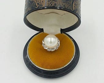 Sterling Silver Pearl Cocktail Ring. Sz 6 High Mounted Full Pearl