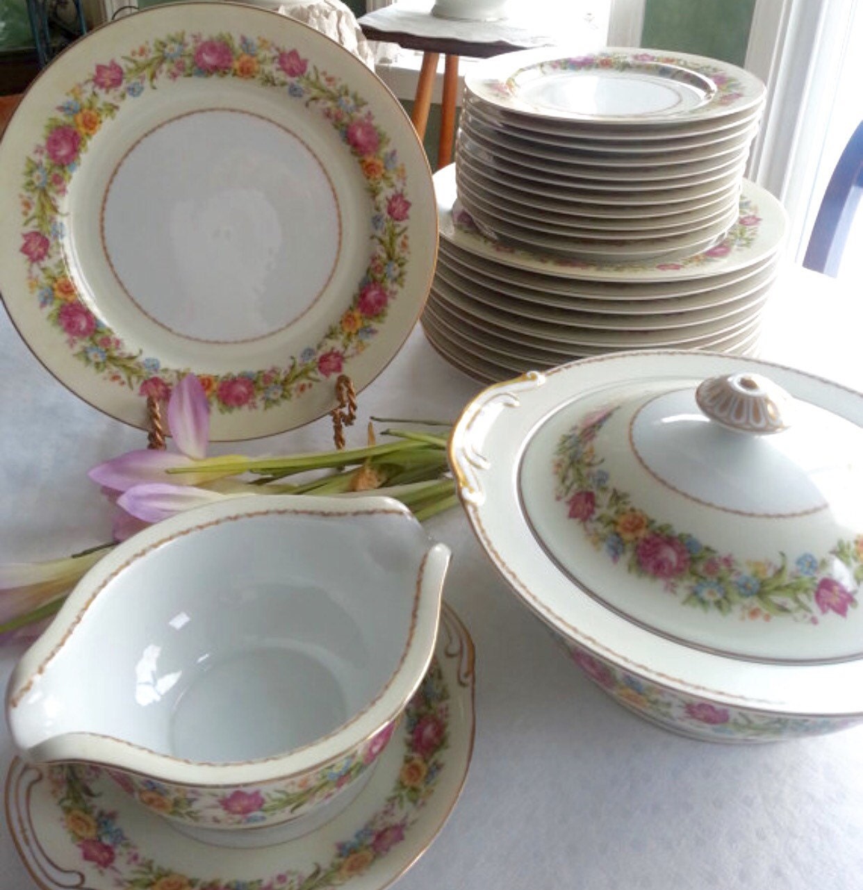 Stunning Occupied Japan Dinnerware Set Service for 8 Tooto