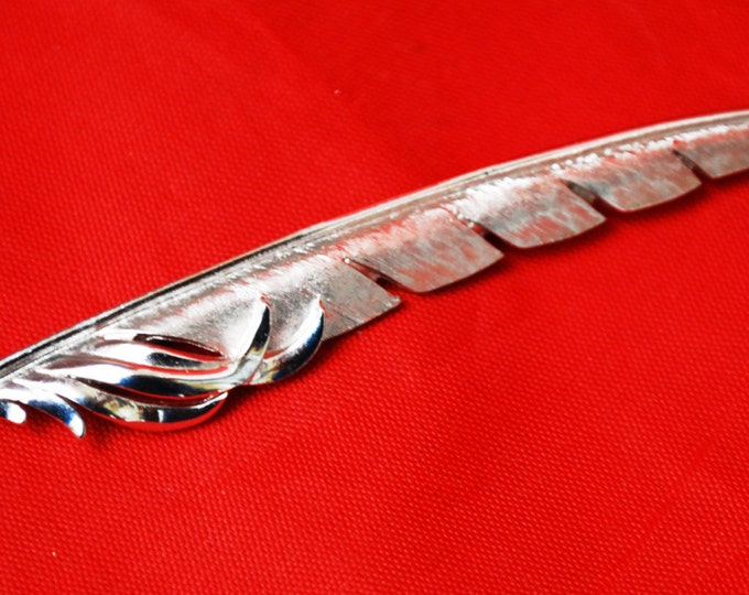 Feather Brooch - Crown Trifari - Silver tone Leaf Pin - Signed Trifari - Mid Century