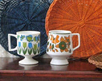 Vintage Ceramic Retro Mod Floral Print Pedestal Mugs Set of 2 Coffee, Tea Cups